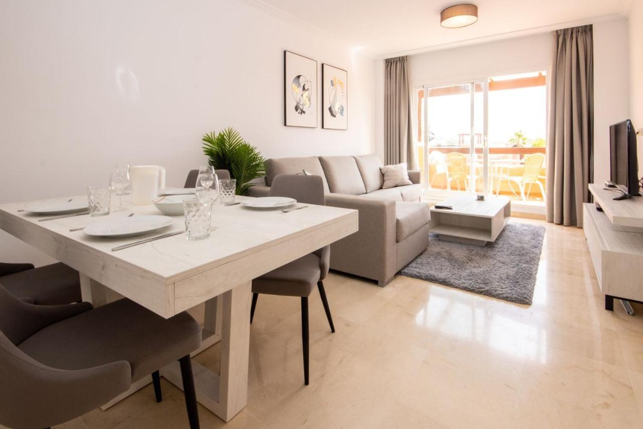 Penthouse With Roof Terrace, Bbq, Pool- And Sea Views Apartment Buenas Noches Exterior photo
